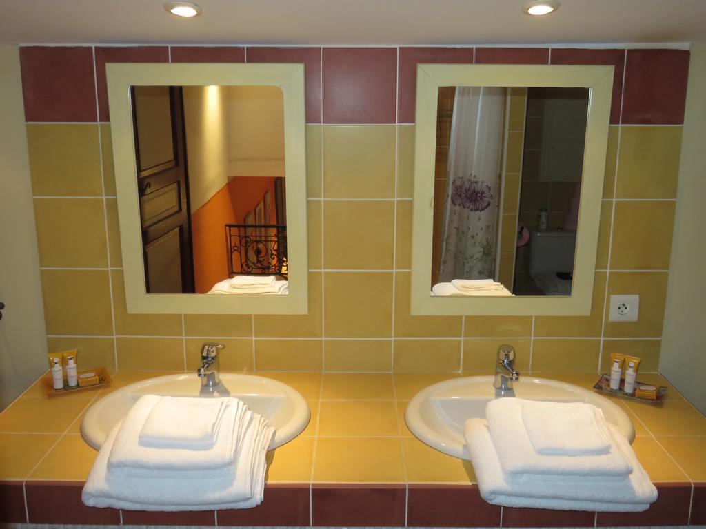 Bed and Breakfast Le Clos Des Canebiers Grasse Zimmer foto