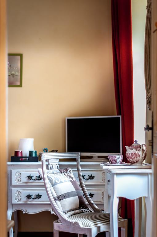 Bed and Breakfast Le Clos Des Canebiers Grasse Zimmer foto