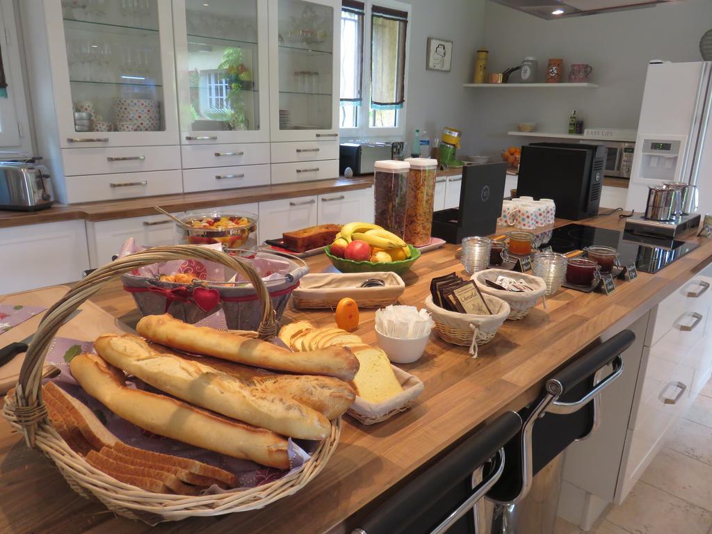 Bed and Breakfast Le Clos Des Canebiers Grasse Exterior foto